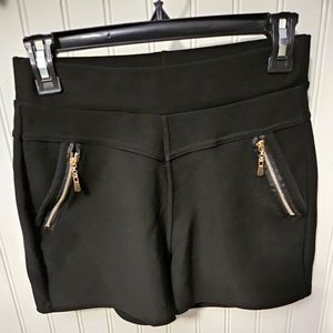 Black Juniors girl shorts